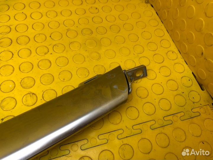 Б/У Накладка Состояние на фото, оригиналnnУ нас