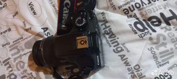 Зеркальный фотоаппарат canon