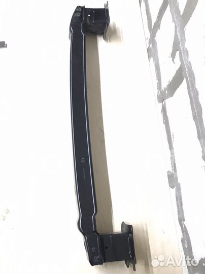 Усилитель заднего бампера Passat B8