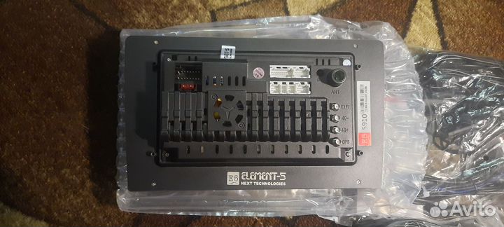 Двух диновая магнитола