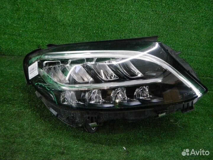 Фара правая Mercedes-Benz C-Class