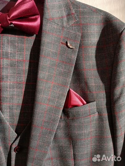 Костюм тройка мужской