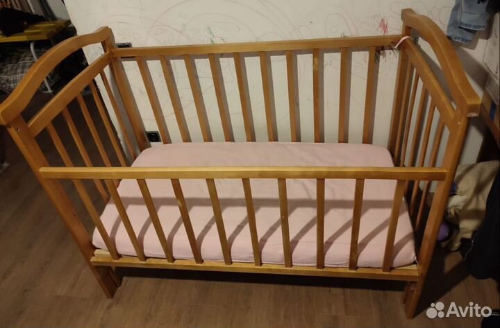 Детская кроватка