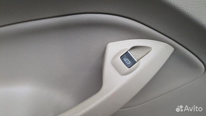 Дверь боковая левая задняя Ford Escape