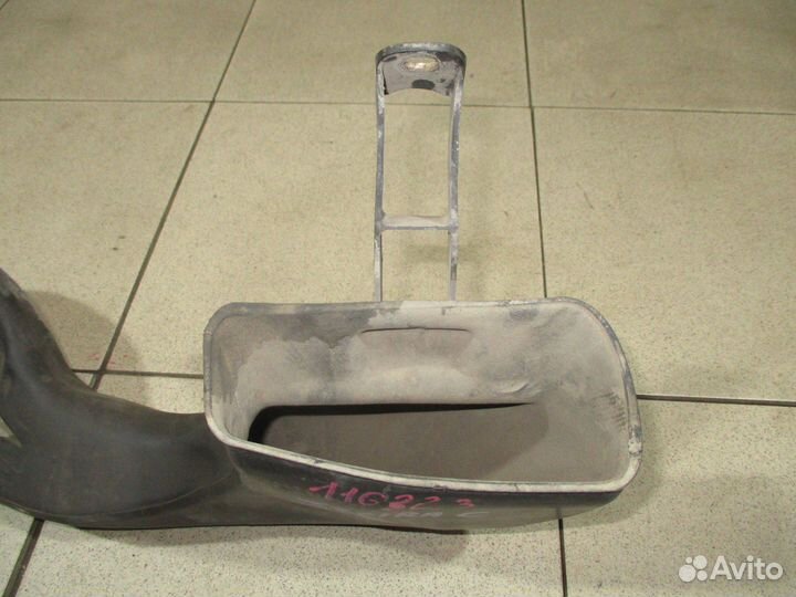 Воздухозаборник Opel Zafira C