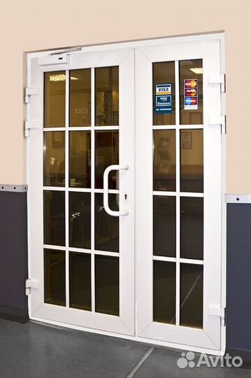 Дверь пластиковая