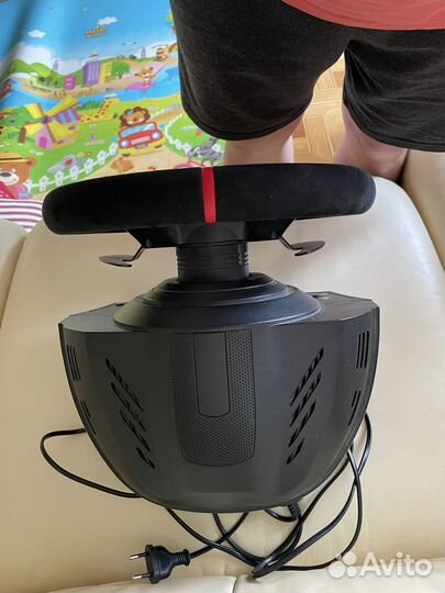 Руль thrustmaster t300