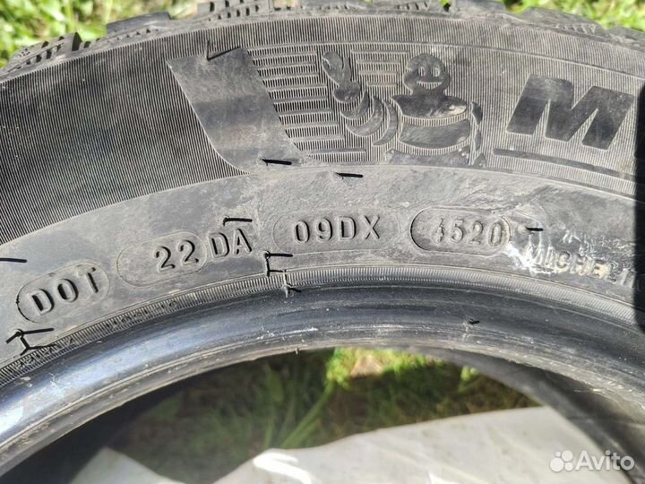 Michelin X-Ice North 4 195/60 R15 92T