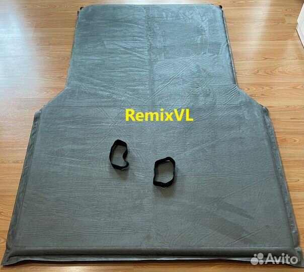 Универсальный автомобильный коврик самонадувной