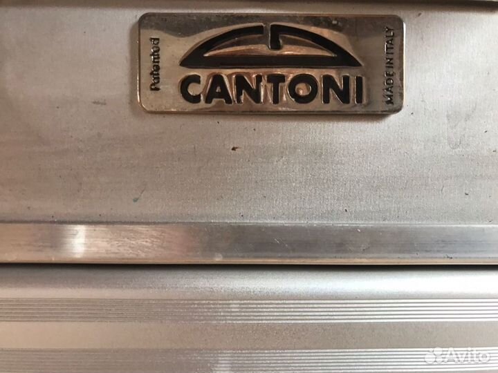 Портативный кейс визажиста