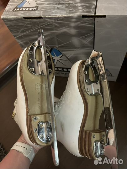 Коньки фигурные