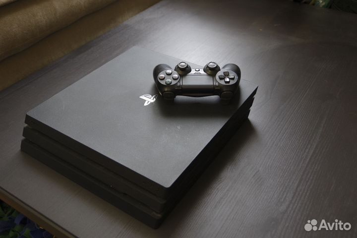 Sony PlayStation 4 pro 1tb