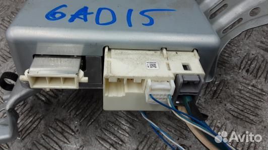 Блок управления двигателем toyota auris E150 (6AD1