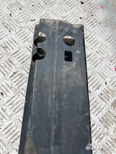 Усилитель бампера передний Toyota Camry SV20