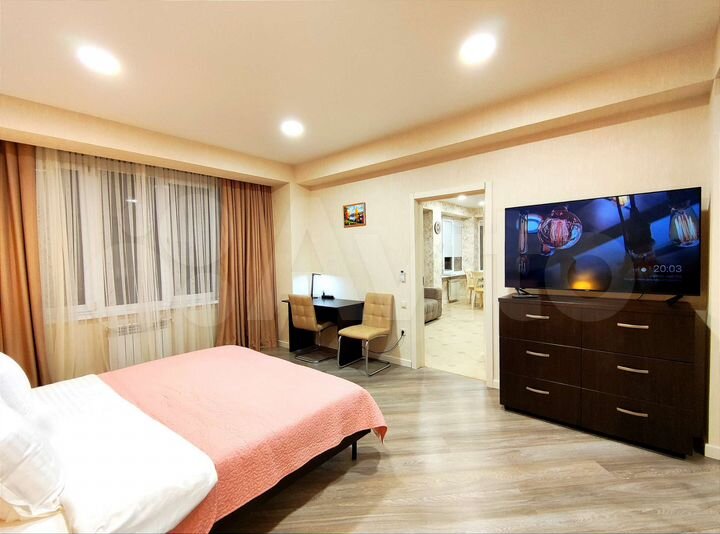 2-к. квартира, 56 м², 1/6 эт.