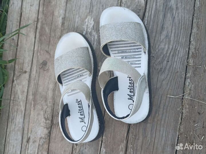Босоножки для девочки 28