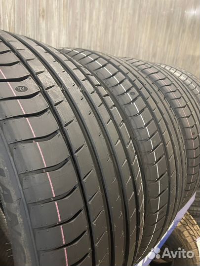 Triangle EffeXSport TH202 255/30 R19 93Y