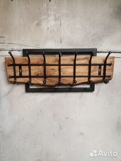 Вешалка в прихожую