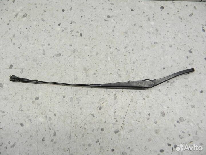 Поводок стеклоочистителя передний левый Opel Astra
