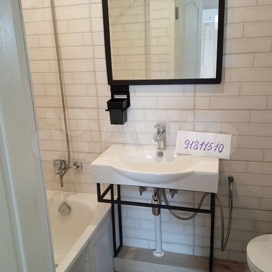 Дом 15 м² на участке 5 сот.