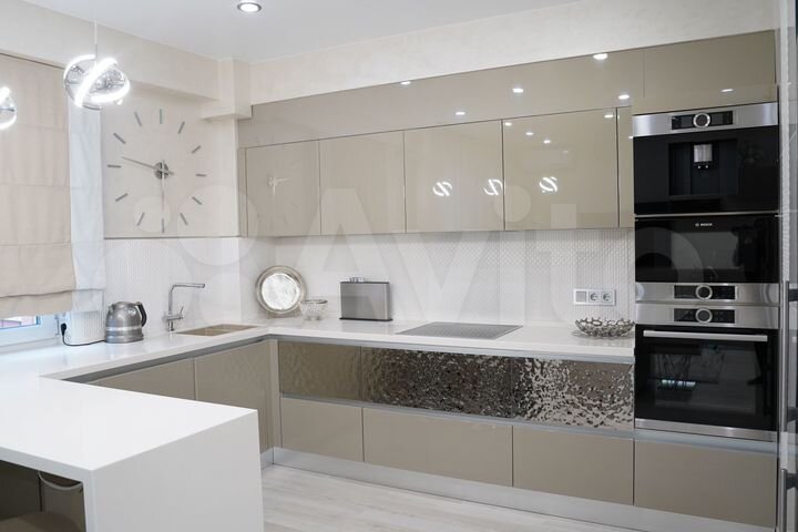 3-к. квартира, 90 м², 3/9 эт.