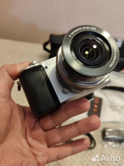 Sony A6400 Kit+ сумка для переноски+карта памяти
