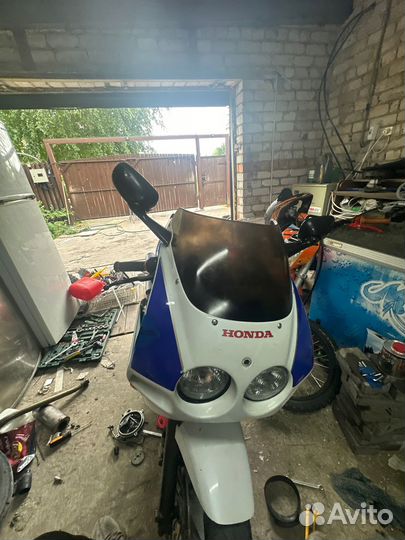 Honda cbr250r