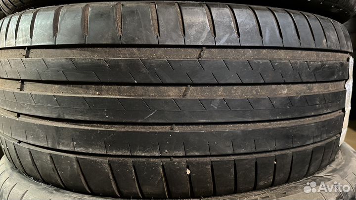 Michelin Pilot Sport 4 S 235/45 R18