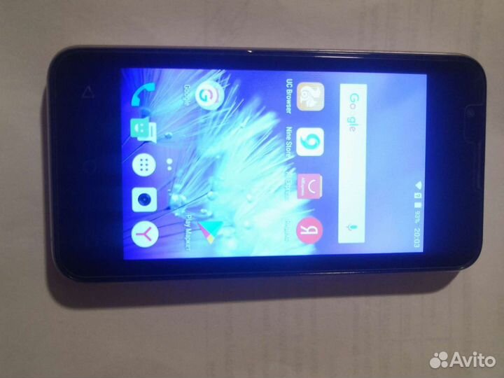 Телефон BQ strike