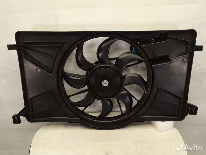 Вентилятор охлаждения Ford Focus 2 1,4-1,6