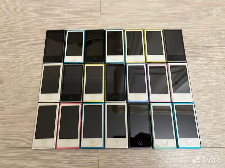 iPod nano 7g 16Gb 21 шт
