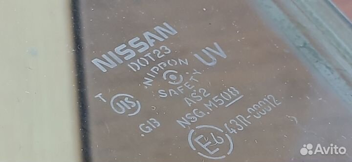 Стекло правой двери Teana 32