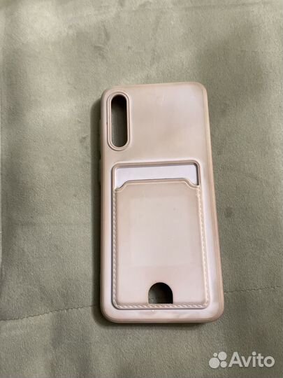 Чехлы на телефон