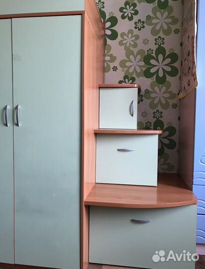 Кровать чердак