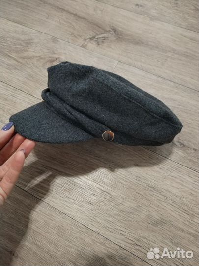 Кепка с окантовкой Stradivarius M. Новая