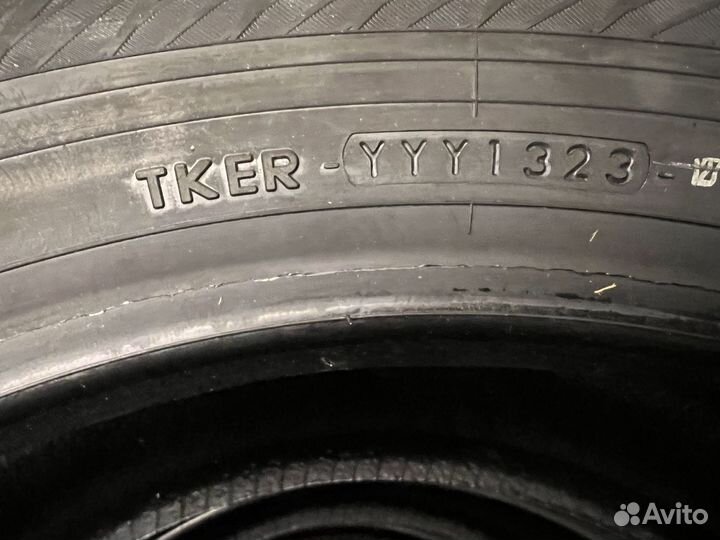 Yokohama IceGuard Stud IG65 215/60 R17 100T