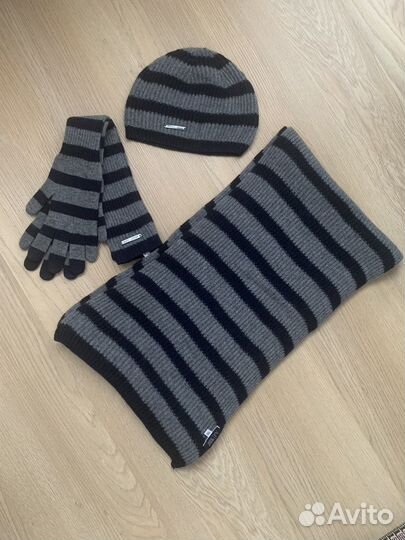 Armani комплект шапка+шарф+перчатки
