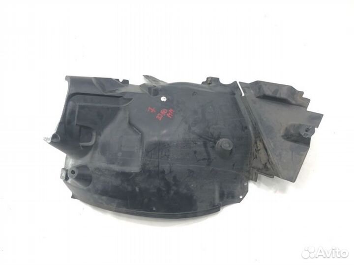 Подкрылок передний левый Mercedes-Benz C-Class