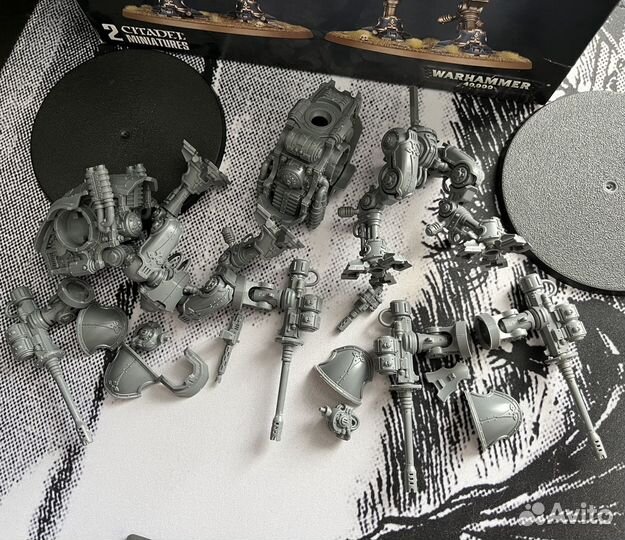 Warhammer 40k Imperial Knights Armiger Helverins