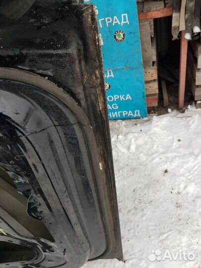 Продается передняя левая дверь Audi q7 2015