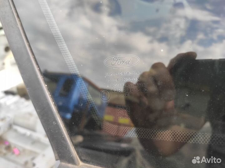 Стекло кузовное заднее левое Ford Focus 3 седан