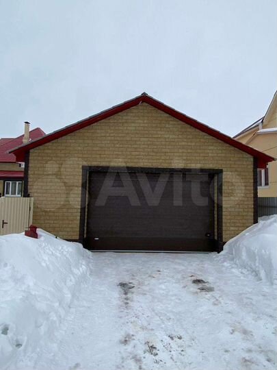 Дом 182 м² на участке 8,7 сот.