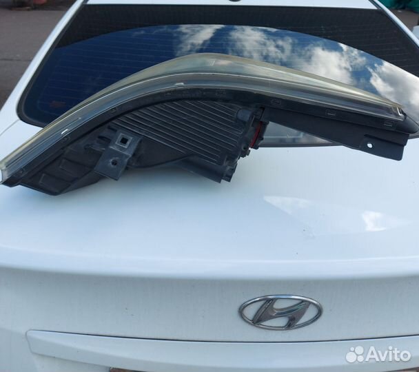 Hyundai solaris фара