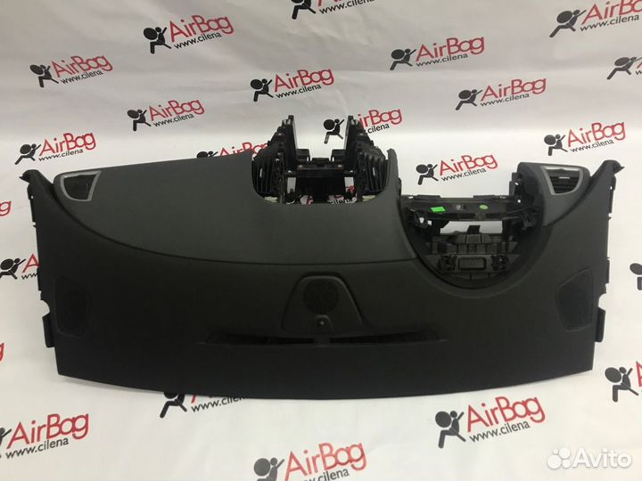 Торпедо панель приборов Opel J