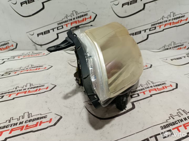 Фара nissan tiida tiida latio C11 JC11 NC11 SC11 SJC11 SNC11 7779 галоген корректор фар правая 2 мод