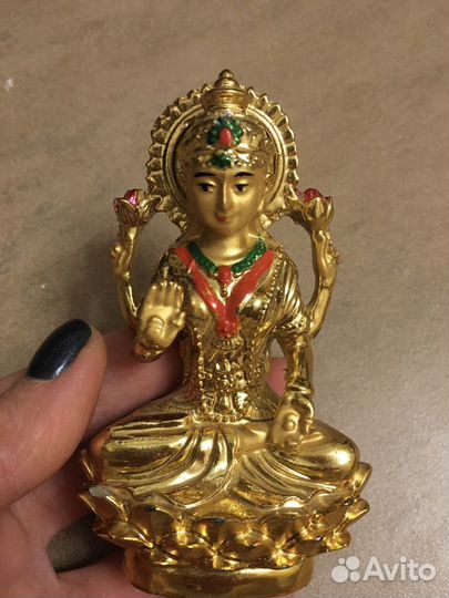 Статуэтки Божеств