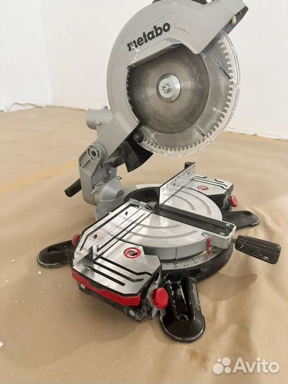 Торцовочная пила metabo ks 216 m