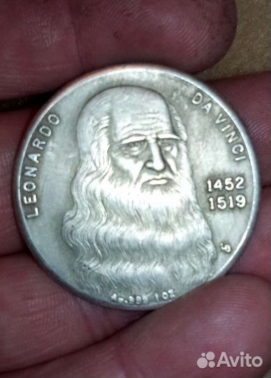 Монета Да Винчи