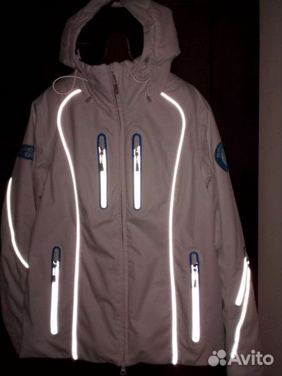 Горнолыжная куртка женская 48 50