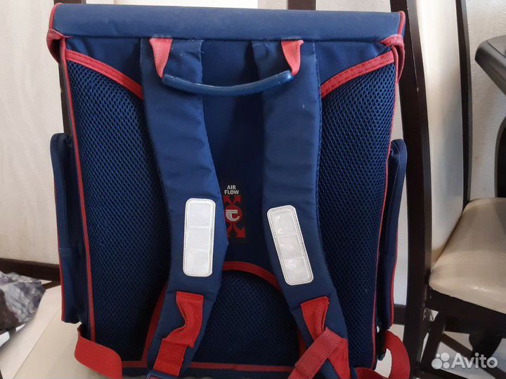 Рюкзак школьный
